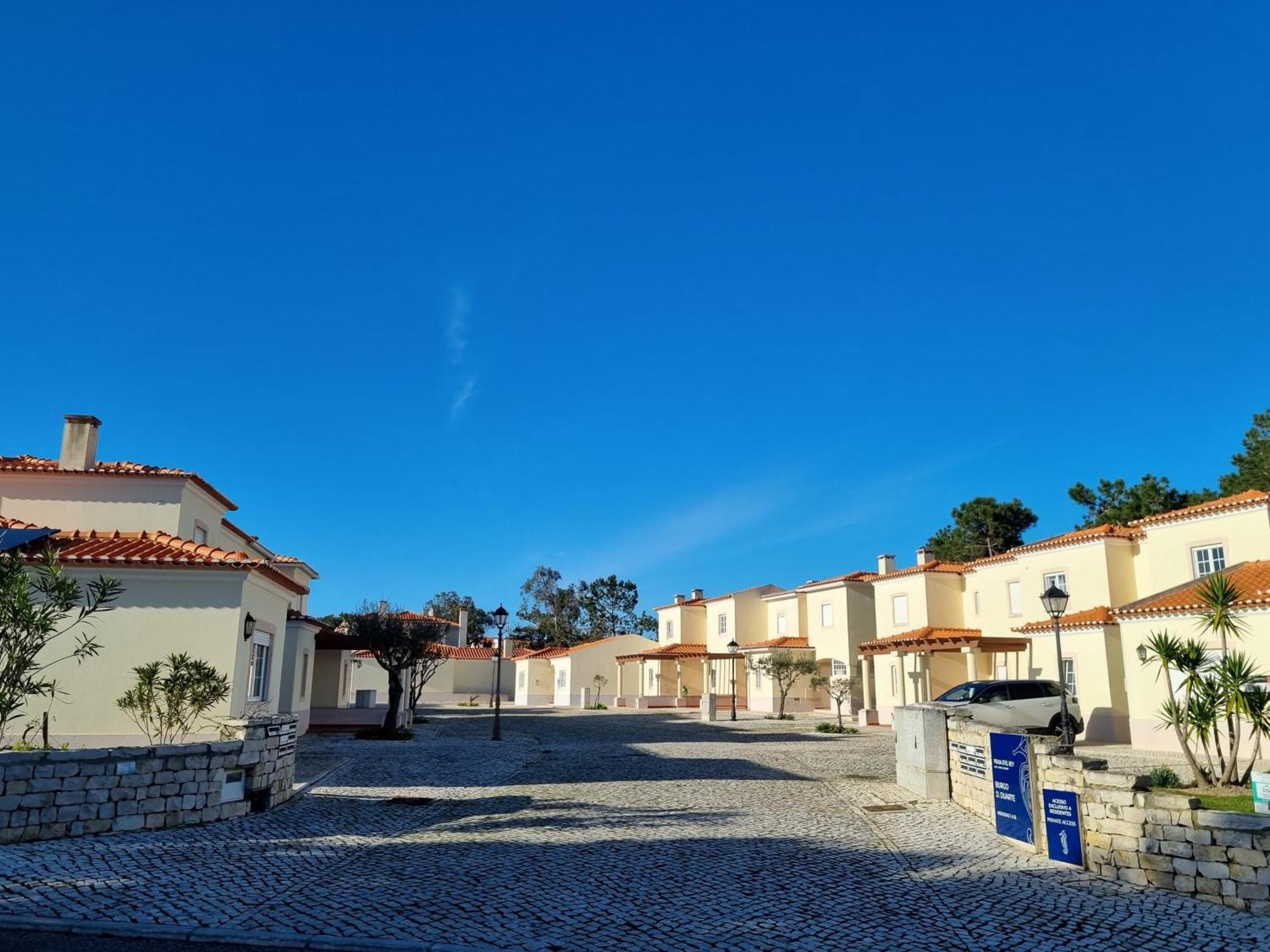 Praia D'El Rey - Townhouse Dom Duarte Amoreira  Esterno foto